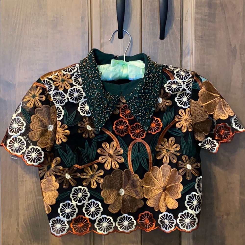 Top and pants SET